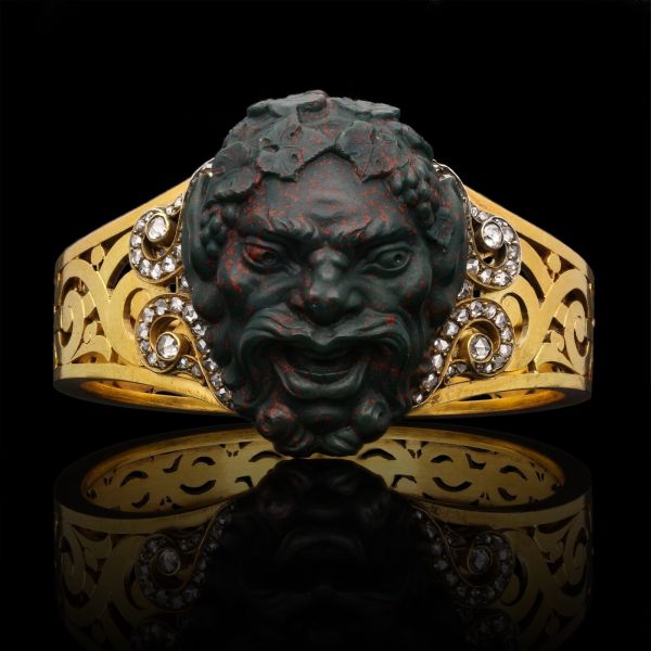 Victorian Gold Bracelet with Head of Bacchus in Bloodstone c.1880