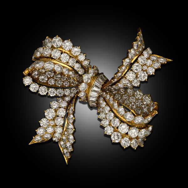 Vintage Diamond Bow Brooch in 18ct Gold