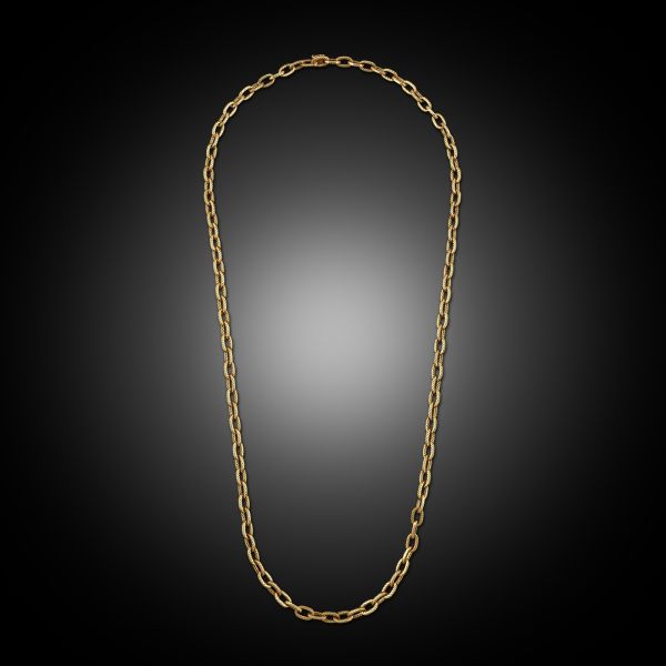 Vintage Textured 18ct Yellow Gold Long Chain Necklace 