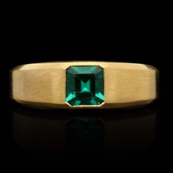 0.59ct Colombian Emerald and 22ct Gold Gypsy Set Ring