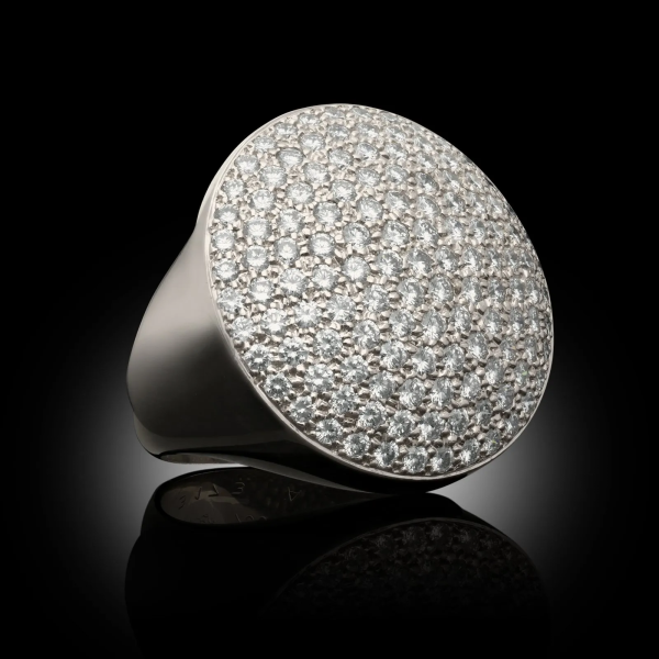 A Jeton Sauvage 18ct White Gold and Pavé Diamond Ring