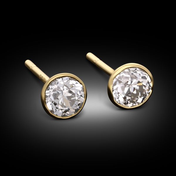 1.02ct Old European Cut Diamond Stud Earrings in 18ct Yellow Gold