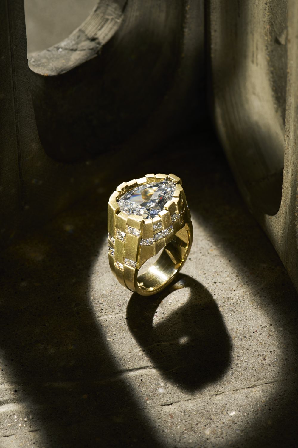The ring photographed in light and shadow
