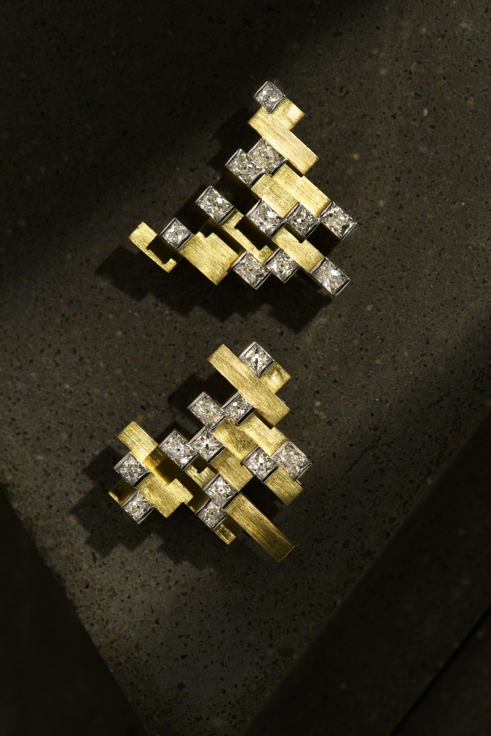 The Dress Set clips in 18ct yellow gold and French cut diamonds